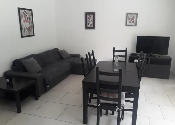 Apartment Briloc A 50m De La *