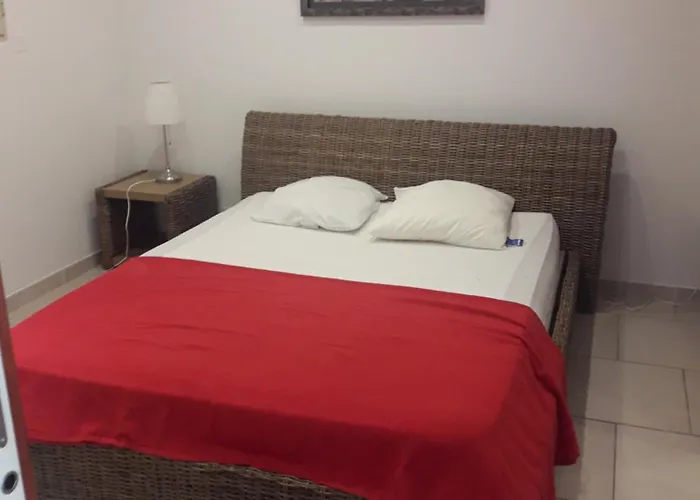 Apartment Briloc A 50m De La *