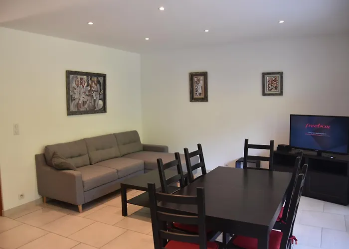 Briloc A 50m De La Apartment *